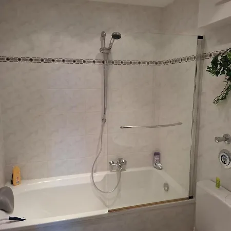 Messe Hannover-laatzen, 500m Zur Messe Апартаменты *