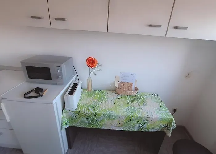 Messe Hannover-laatzen, 500m Zur Messe *